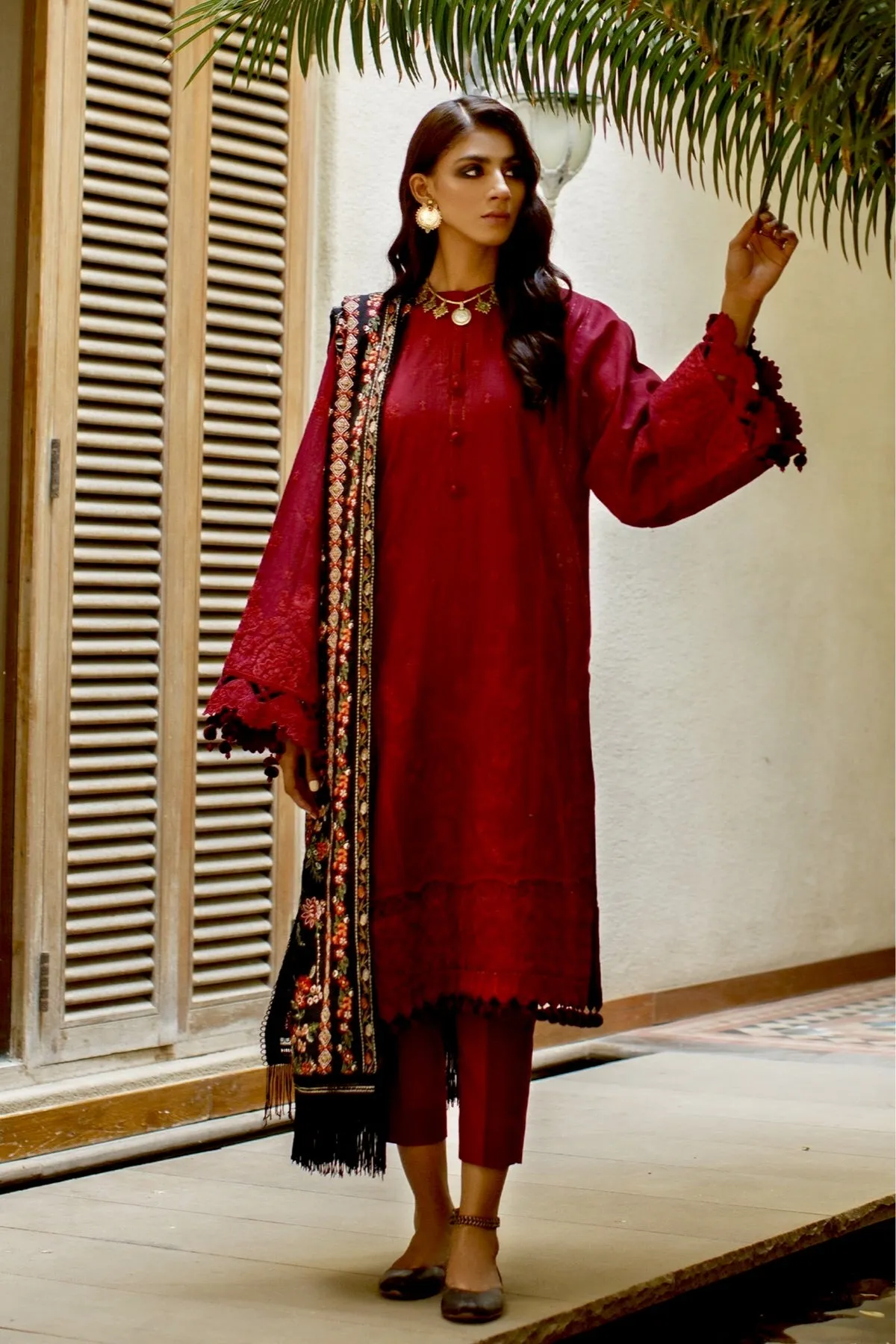 Baroque Oaks & Ivy Embroidered Winter Khaddar Collection – FROLY