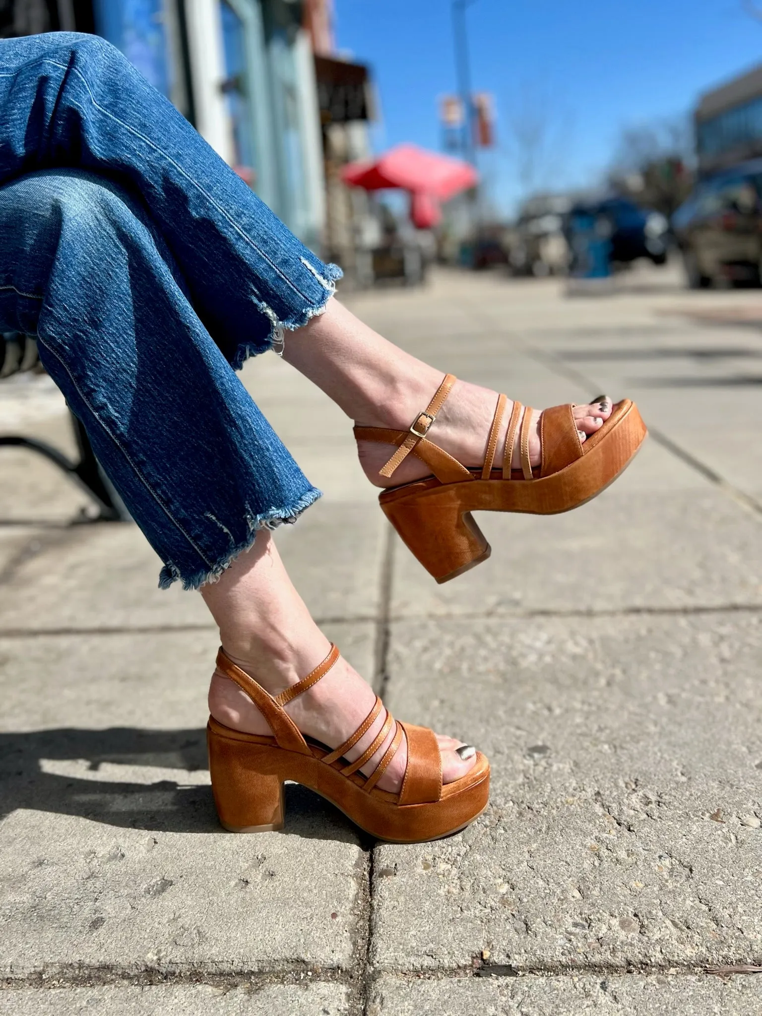 Tessa K26 in Taupe